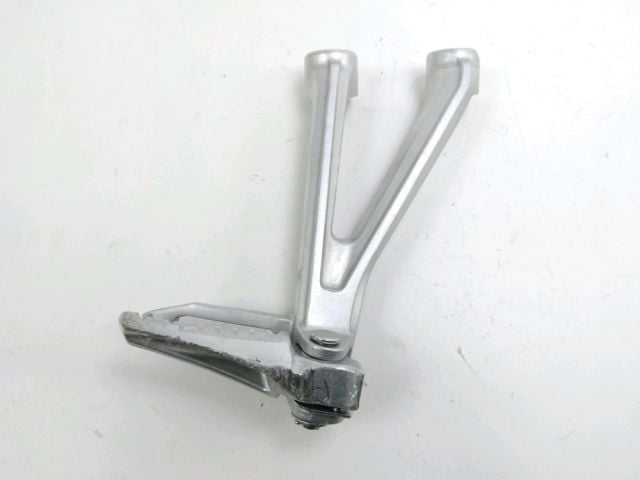 Platine et repose pieds arriere droit occasion HONDA CB 650 R 2021