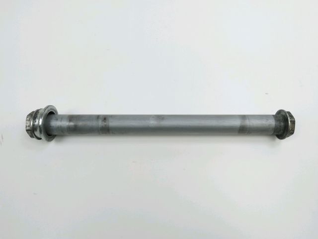 Axe de roue arriere occasion DUCATI MONSTER 696 2011