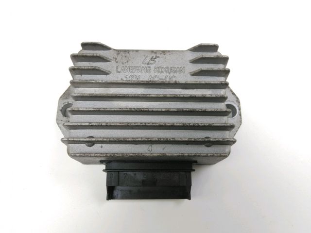 Regulateur de tension occasion PIAGGIO ZIP 50 2T 2017