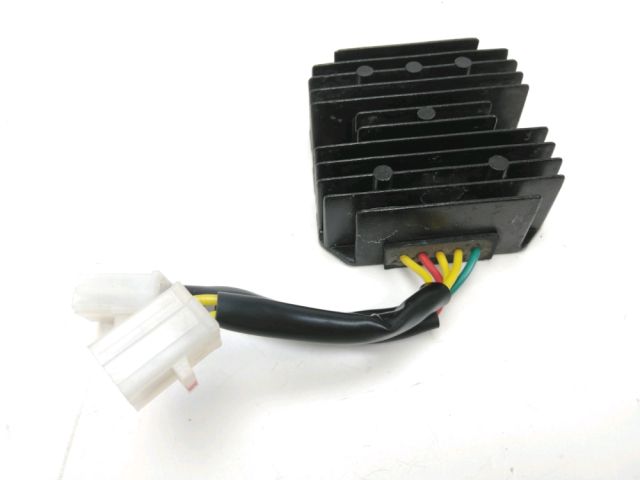 Regulateur de tension occasion SYM MIO 2018