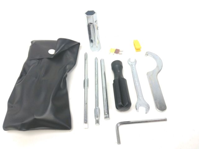 Trousse outil occasion YAMAHA YP 250 X-MAX 2012