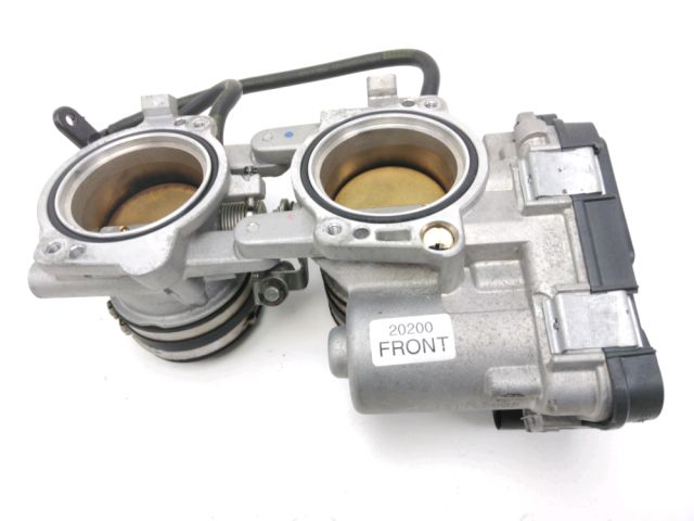 Corps d'injection droit occasion APRILIA RSV4 2015