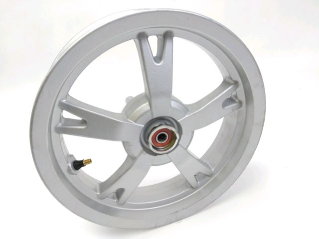 Jante avant occasion PEUGEOT KISBEE 2022