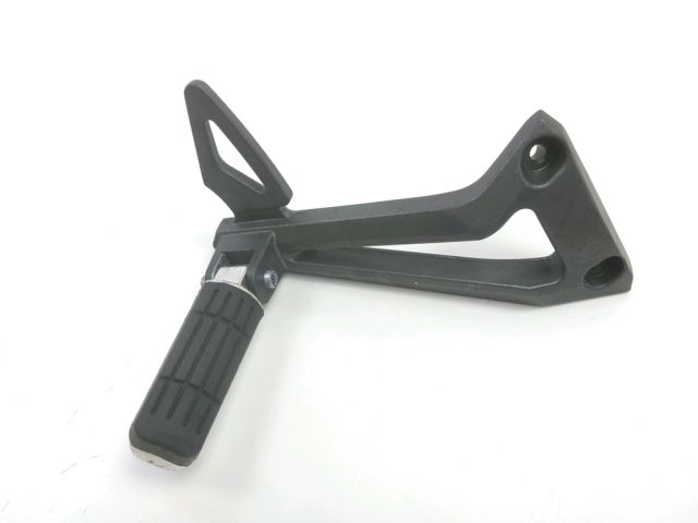 Platine et repose pieds arriere droit occasion YAMAHA FZ6 600 N 2010