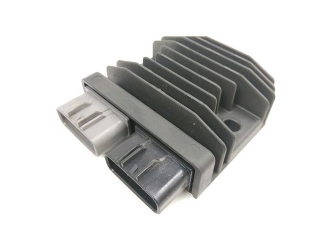 Regulateur de tension occasion TRIUMPH STREET TRIPLE 2021