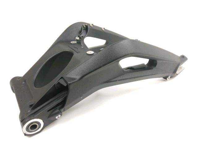 Bras oscillant complet occasion TRIUMPH STREET TRIPLE 2021