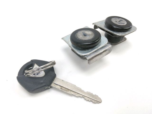 Serrure de selle occasion YAMAHA YP 125 X-MAX 2014