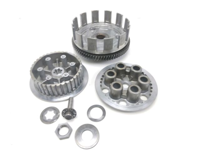 Embrayage complet occasion SUZUKI GS 500 2000