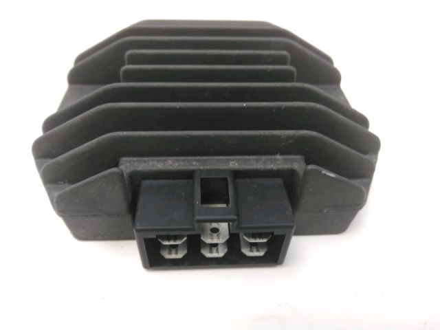 Regulateur de tension occasion KAWASAKI ZR-7 2003