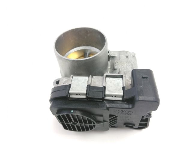 Corps d'injection droit occasion APRILIA SHIVER 2012