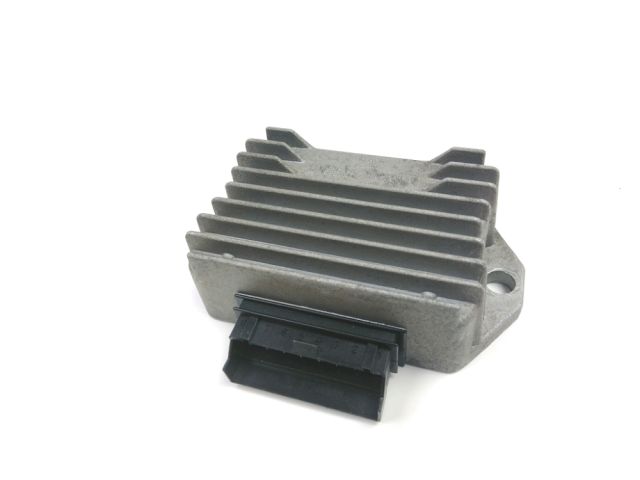 Regulateur de tension occasion VESPA LX 2009