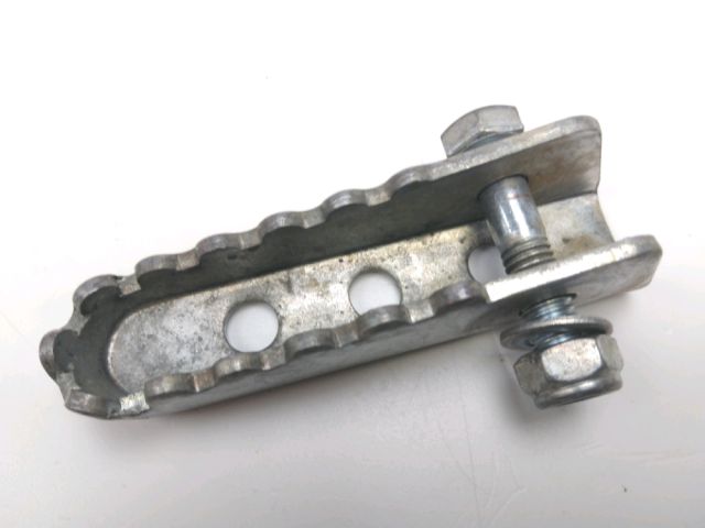 Repose pieds arriere gauche occasion DERBI SENDA 2011