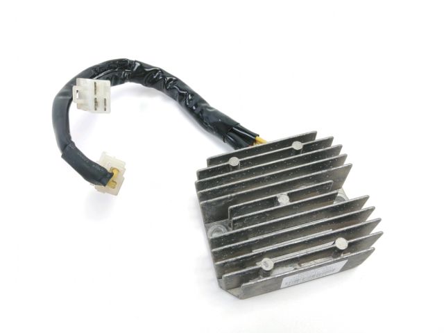 Regulateur de tension occasion KAWASAKI J 300 2019