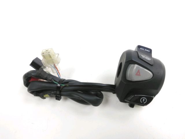 Commodo droit occasion HONDA NSS 125 FORZA 2017