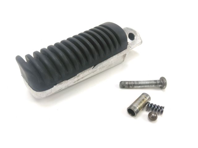 Repose pieds arriere droit occasion YAMAHA YP 125 X-MAX 2008