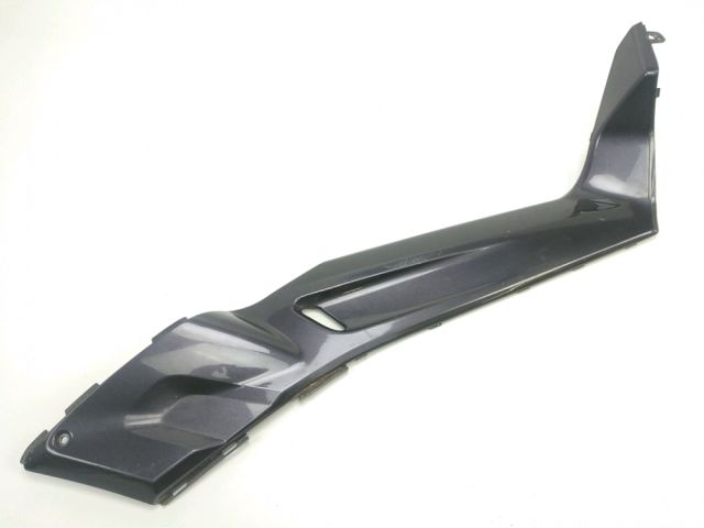 Cache lateral droit occasion YAMAHA YP 125 X-MAX 2008