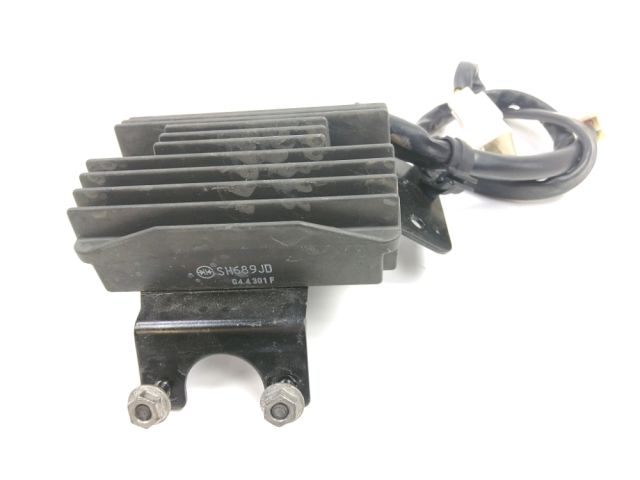 Regulateur de tension occasion PIAGGIO BEVERLY 350 2015