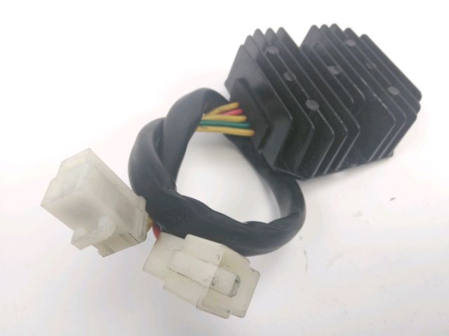 Regulateur de tension occasion ZONTES URBAN 2023