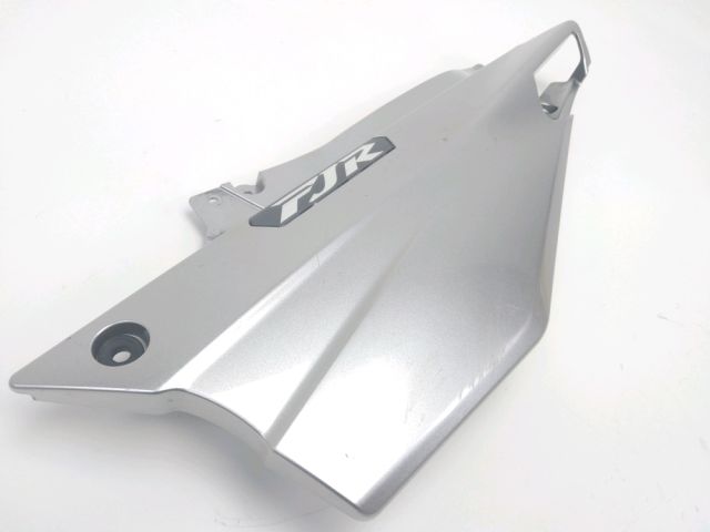 Cache lateral gauche occasion YAMAHA FJR 1300 2006