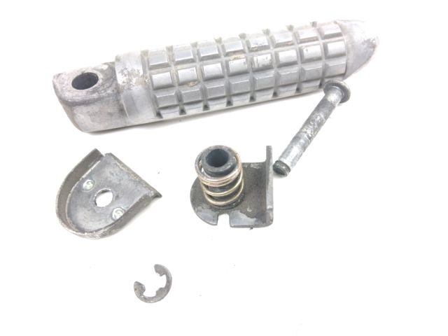 Repose pieds arriere droit occasion KAWASAKI ZZR 600 1997