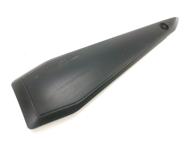 Cache lateral gauche occasion YAMAHA FZ1 1000 S 2006