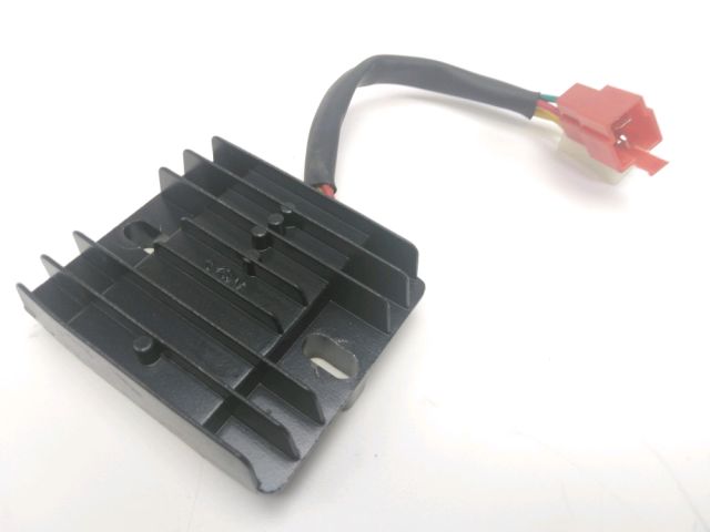 Regulateur de tension occasion MASH LEGEND R 2022