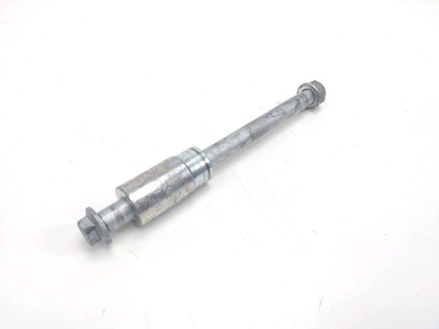 Axe de roue arriere occasion HONDA CG 125 2004