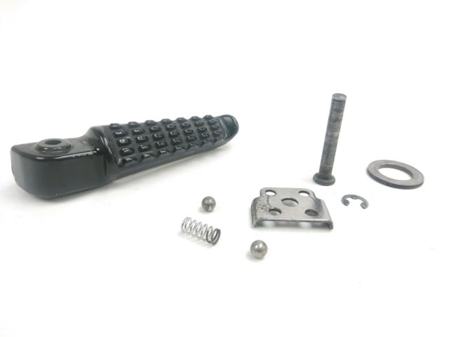 Repose pieds arriere droit occasion KAWASAKI ER-6N 2006