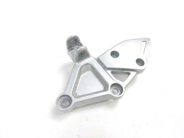 Platine avant droite occasion HONDA CBR 650 RA ABS 2022