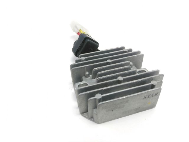 Regulateur de tension occasion APRILIA SXR 2022