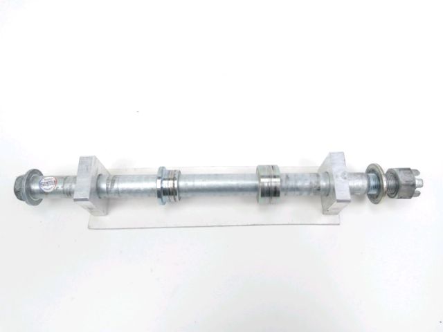 Axe de roue arriere occasion KAWASAKI ER-6F 2014