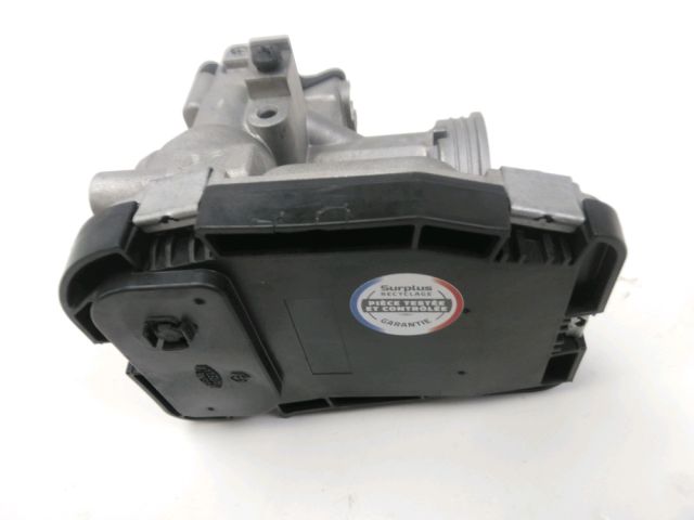 Corps d'injection droit occasion MOTO GUZZI V7 2019