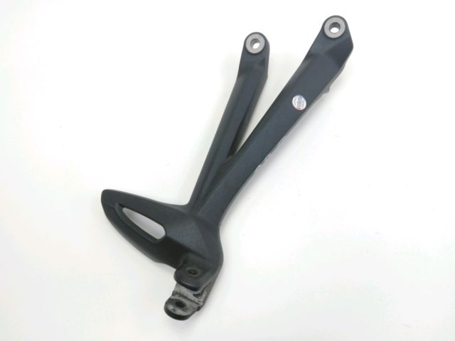 Platine arriere droite complete occasion TRIUMPH STREET TRIPLE 2013