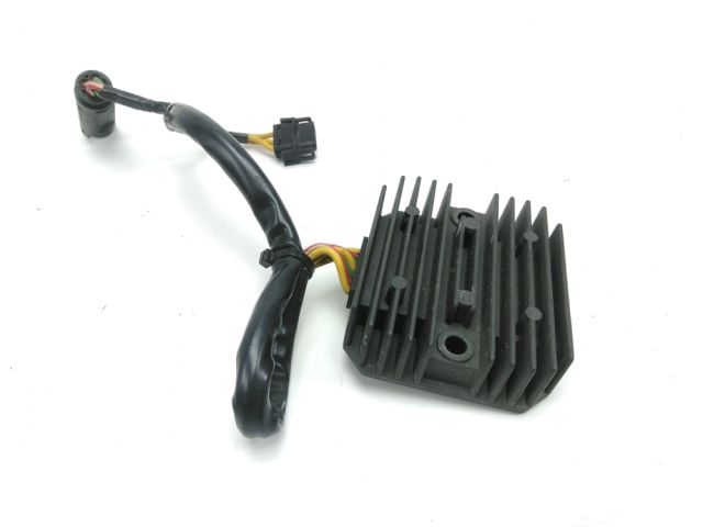 Regulateur de tension occasion BMW F 800 R 2010