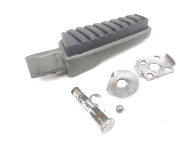 Repose pieds arriere droit occasion CF MOTO NK SP 650 2021