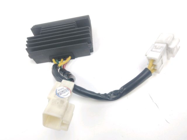 Regulateur de tension occasion PIAGGIO GTS 2015
