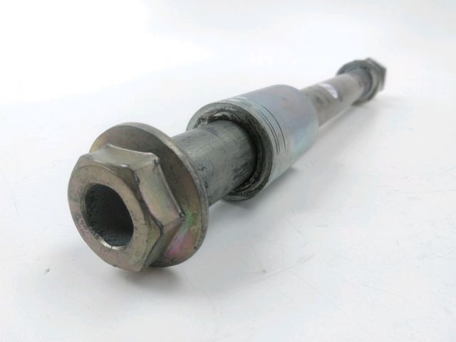 Axe de roue arriere occasion HARLEY DAVIDSON DYNA 1690 FAT BOB 2013