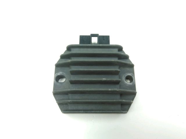 Regulateur de tension occasion YAMAHA YBR 125 2011