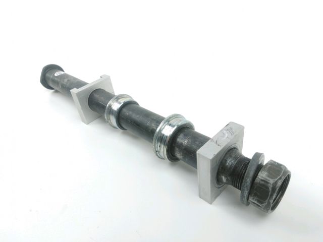 Axe de roue arriere occasion YAMAHA FZS 1000 FAZER 2002