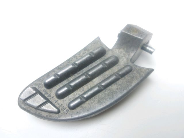 Repose pieds arriere droit occasion YAMAHA XQ 125 MAXSTER 2002