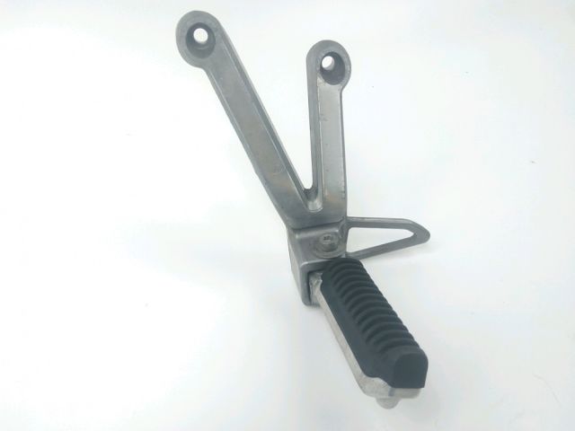 Platine et repose pieds arriere gauche occasion SUZUKI GSF 1200 BANDIT 2005