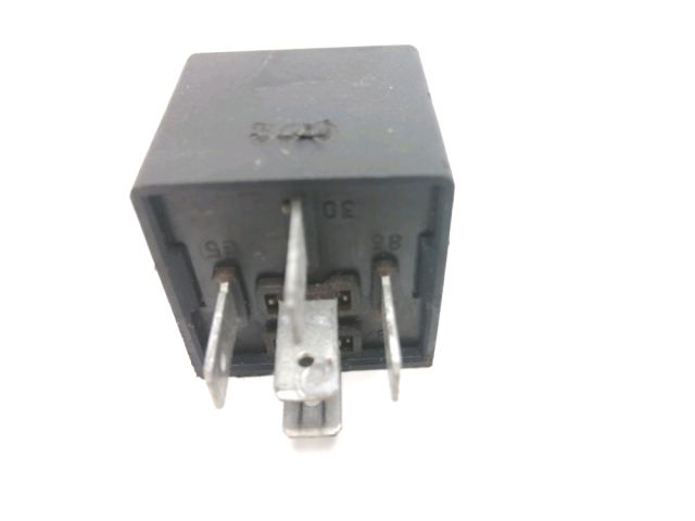 Relais de demarreur occasion BETA ARK 2012