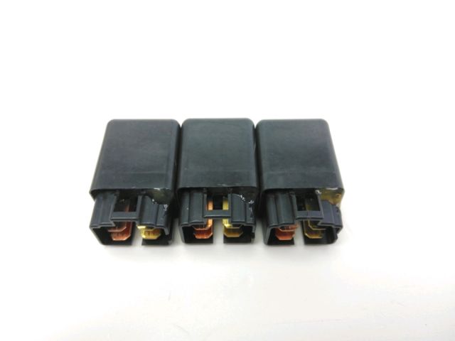 Relais boitier electrique occasion SUZUKI INAZUMA 250 2015