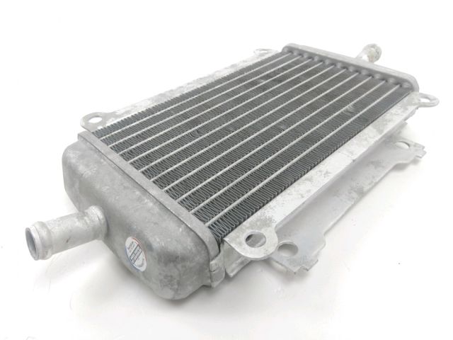 Radiateur eau droit occasion VESPA GTS 2014
