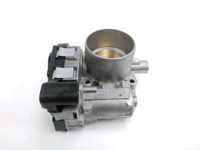 Corps d'injection gauche occasion APRILIA SHIVER 2019