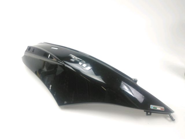 Carenage arriere droit occasion PIAGGIO FLY 125 2016