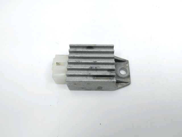 Regulateur de tension occasion ZHENHUA DAX 2010