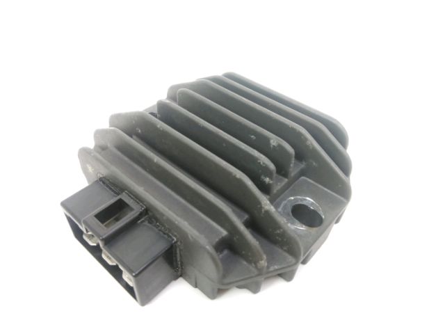 Regulateur de tension occasion DERBI MULHACEN 2009