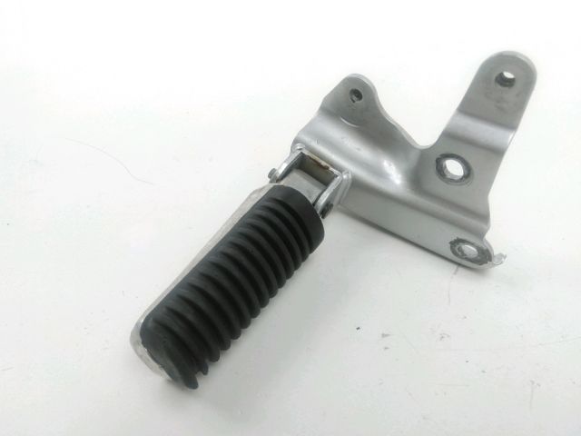 Platine et repose pieds arriere droit occasion YAMAHA XP 500 T-MAX 2003