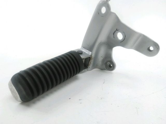 Platine et repose pieds arriere gauche occasion YAMAHA XP 500 T-MAX 2003